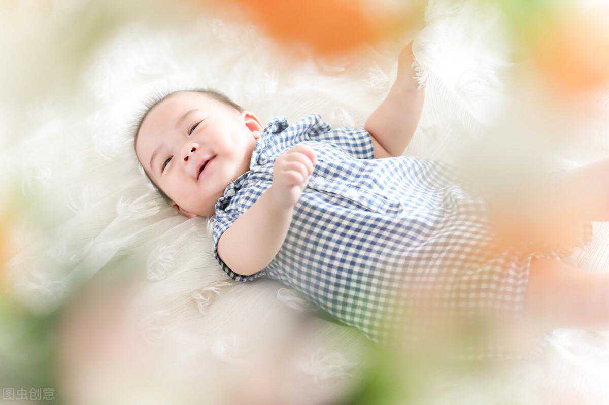 为了让宝宝远离“畸形”伤害，备孕时准妈妈应该做哪些准备？